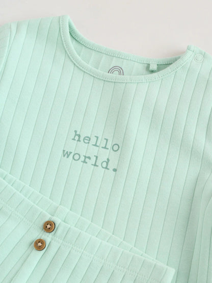 |BabyBoy| Conjunto Infantil Verde Sálvia "Olá Mundo" Com Blusa e Calça Legging (0-18 meses)