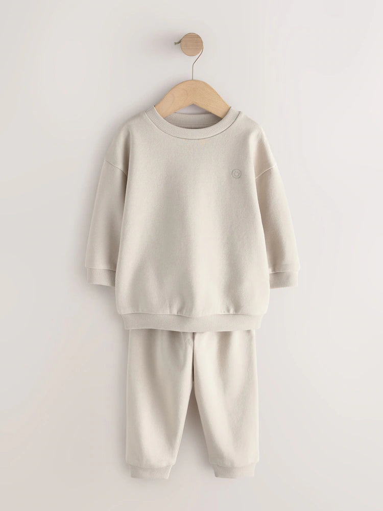 |Boy| Conjunto De 6 Peças De Moletom Em Tons Neutros (blusa e calça jogger) – tamanhos de 3 meses a 7 anos