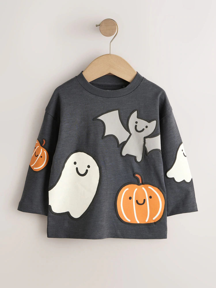 |Boy| Camiseta Manga Longa Cinza-Chumbo com Estampa nas Costas e Personagem de Halloween