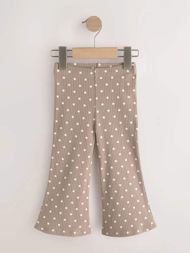 |Girl| Kit com 5 Leggings Caneladas Flare em Tons Neutros (3 meses a 7 anos)
