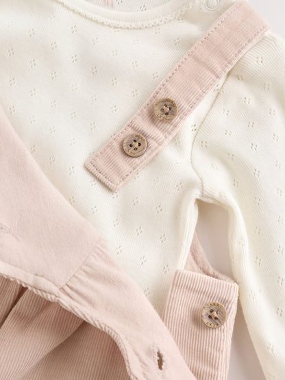 |BabyGirl| Conjunto De 2 Peças: Jardineira De Veludo Cotelê Fino (cor crua) Com Estampa De Coelhinho e Bodies De Manga Longa (0 meses a 2 anos)