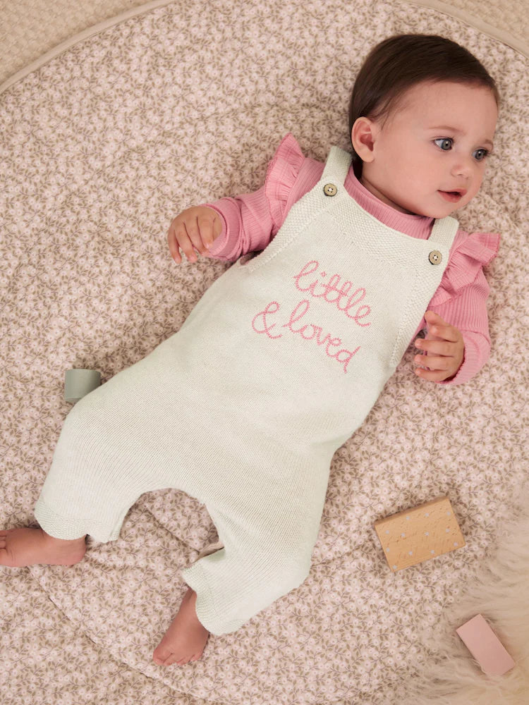 |BabyGirl| Conjunto De 2 Peças: Body e Jardineira De Tricô Na Cor Cru (0 meses a 2 anos)