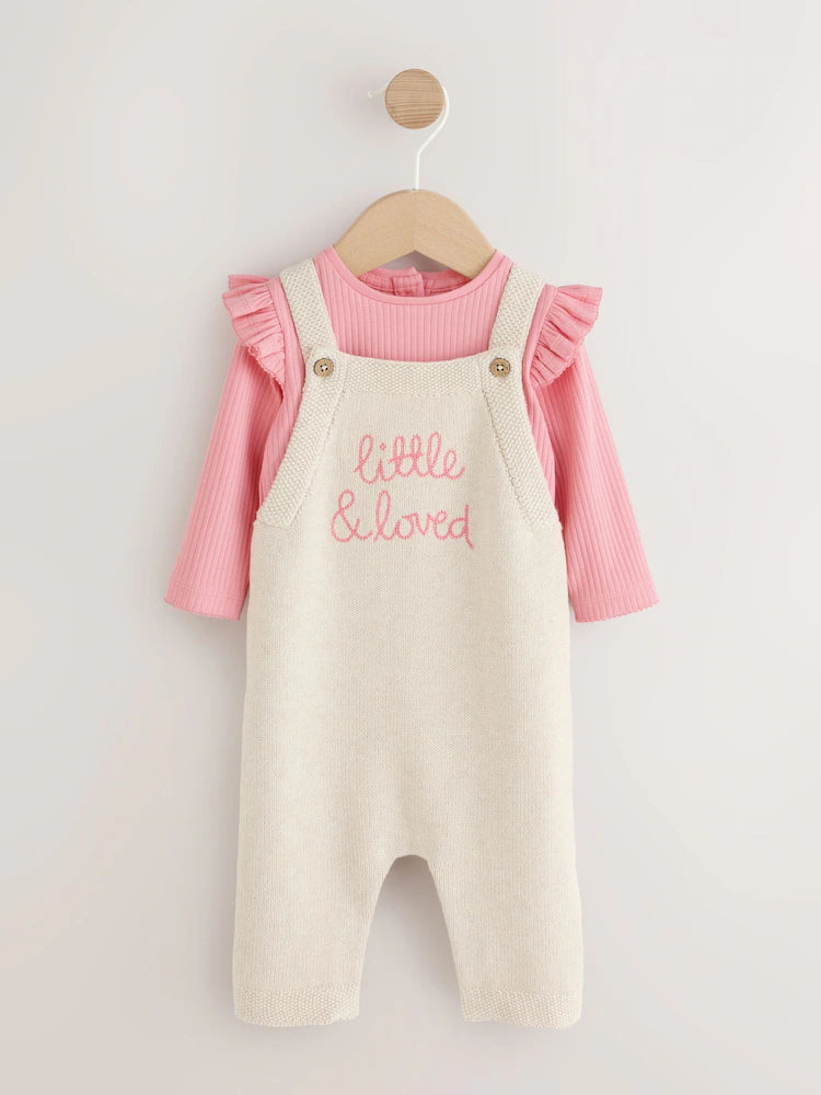 |BabyGirl| Conjunto De 2 Peças: Body e Jardineira De Tricô Na Cor Cru (0 meses a 2 anos)