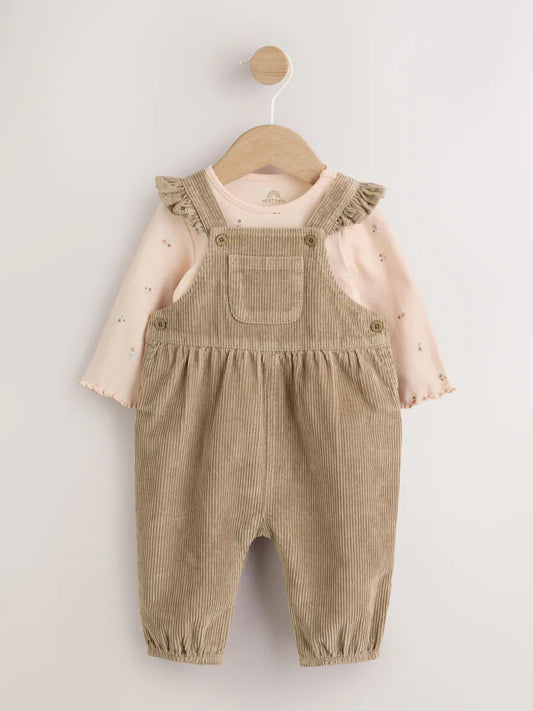 |BabyGirl| Conjunto De 2 Peças Para Bebê: Jardineira De Veludo Cotelê Verde-Sálvia e Body (0 meses a 2 anos)