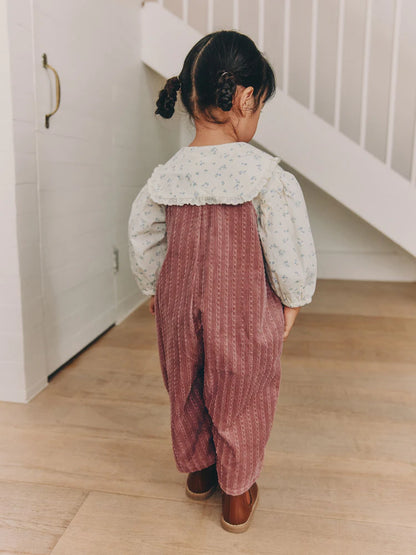 |Girl| Conjunto De 2 Peças: Blusa Com Estampa Floral Miúda (Tom Cru) e Jardineira De Veludo Cotelê Rosa (3 meses a 7 anos)