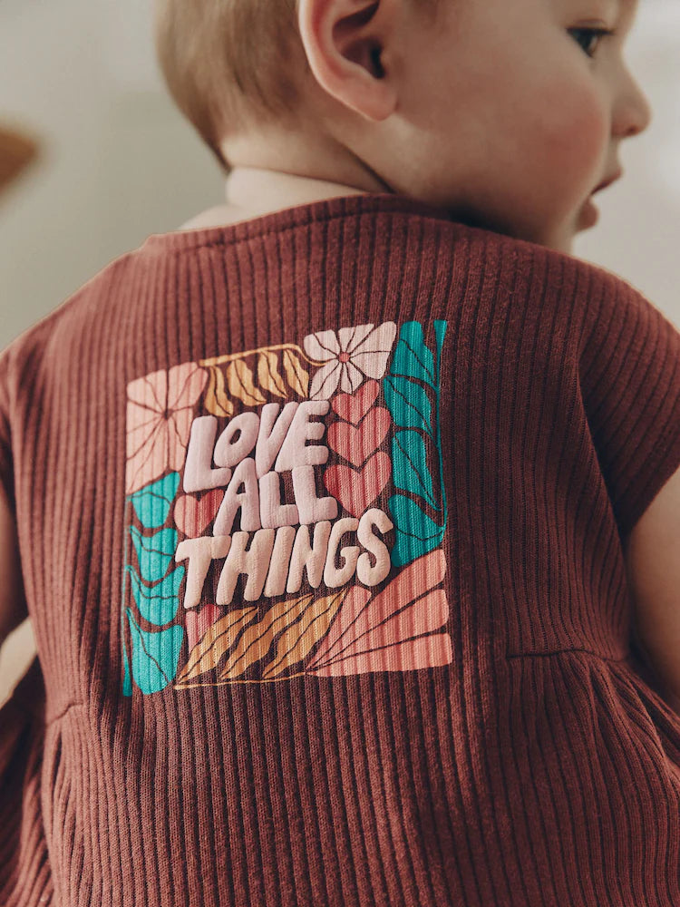 |BabyGirl| Macacão Infantil Marrom Com Estampa De Botões