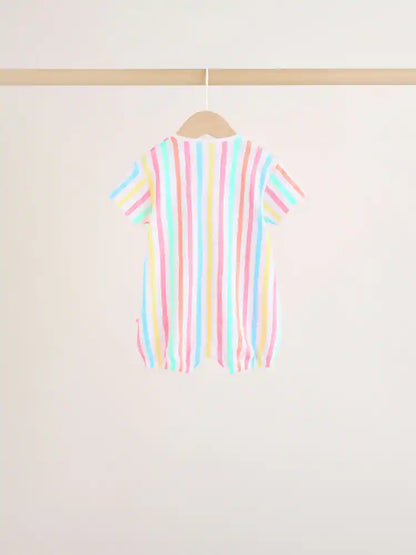 |BabyGirl| Conjunto Com 3 Macacões De Bebê Em Malha Jersey Com Estampa Colorida Por Toda a peça.