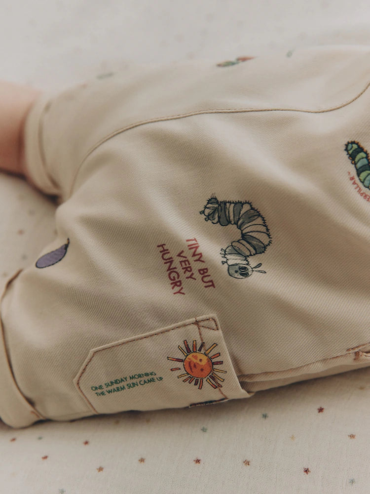 |BabyBoy| Conjunto Neutro Para Bebê Com Jardineira e Body Da Lagarta Muito Faminta (0 meses a 2 anos)