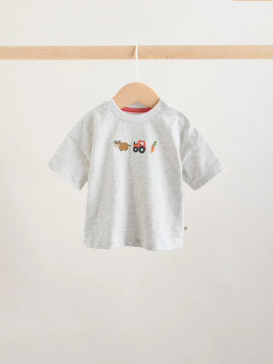 |BabyBoy| Conjunto Infantil Com Blusa e Shorts Estampados Com Tema De Fazenda Vermelha (0 meses a 2 anos)