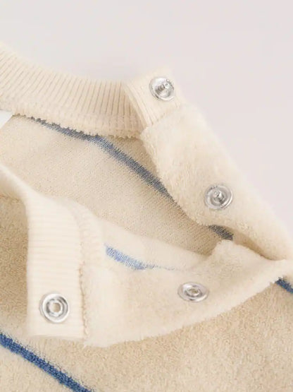 |BabyBoy| Conjunto Para Bebê Em Tecido Atoalhado, Composto Por Blusa Listrada Em Tons Neutros/Azuis e Shorts (0 meses a 2 anos)