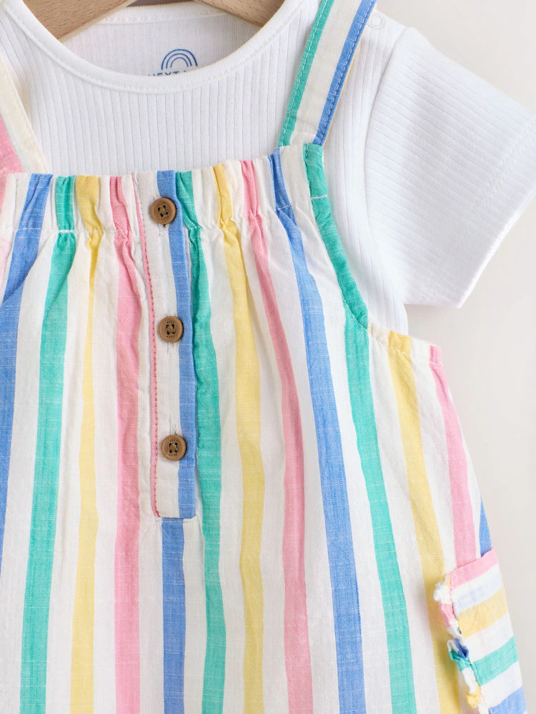 |BabyGirl| Conjunto De 2 Peças Para Bebê: Avental Listrado Multicolorido e Body De Manga Curta (0 meses a 2 anos)
