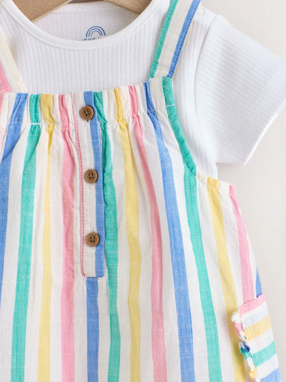 |BabyGirl| Conjunto De 2 Peças Para Bebê: Avental Listrado Multicolorido e Body De Manga Curta (0 meses a 2 anos)