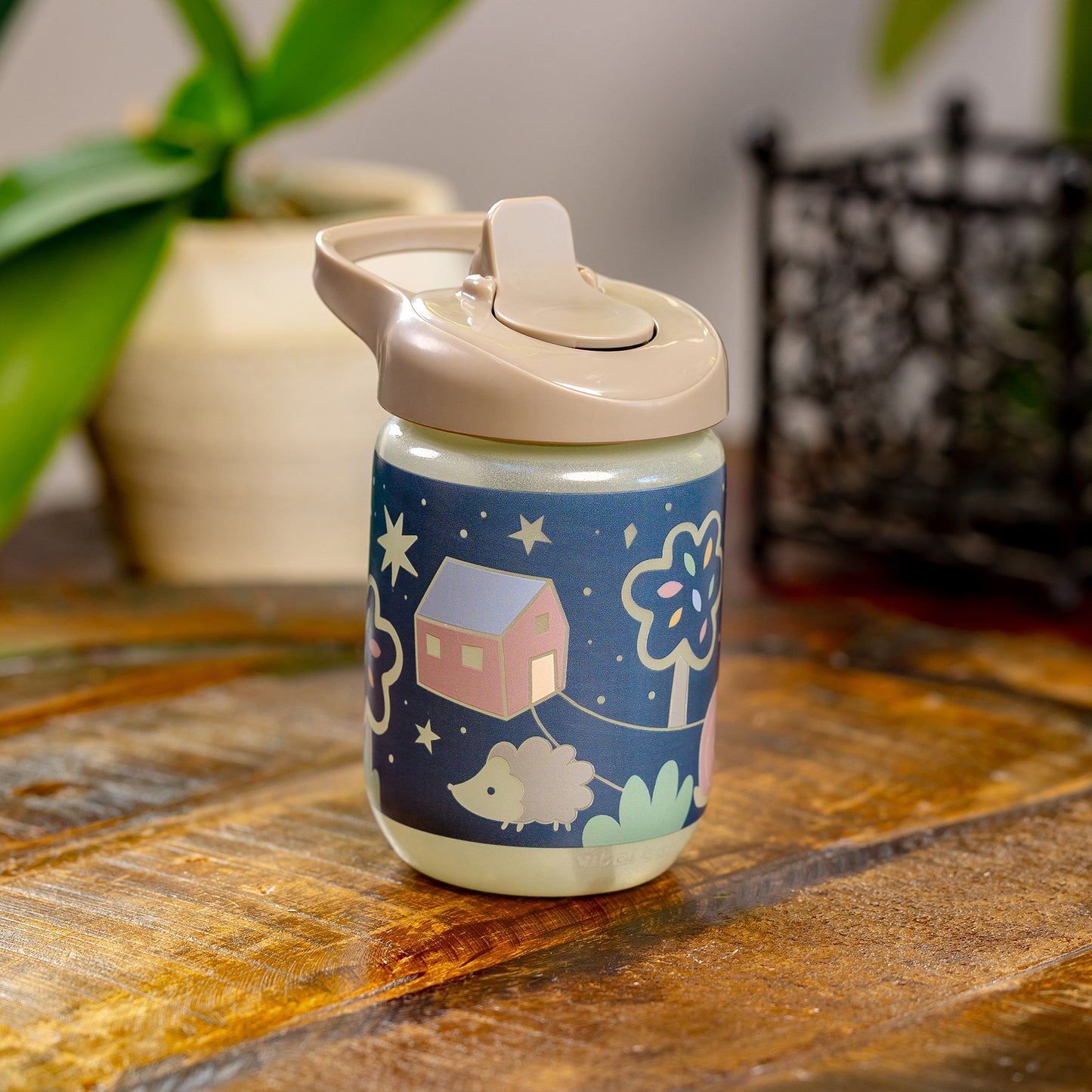 Vital Baby Hydrate com Canudo de Treinamento que Brilha no Escuro - Cor Bosque Brilhante - 350ml