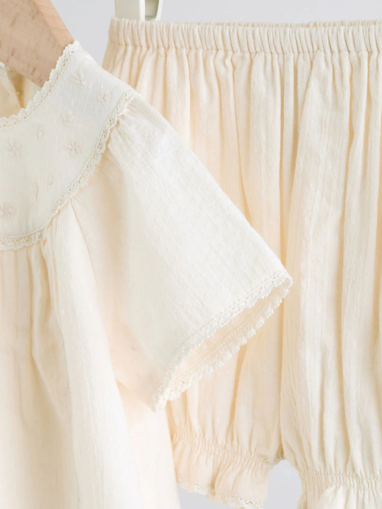 |BabyGirl| Conjunto De 2 Peças Para Bebê, Composto Por Blusa e Shorts Em Tecido Branco (0 meses a 2 anos)