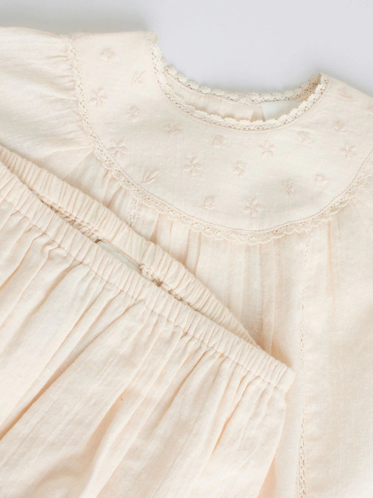 |BabyGirl| Conjunto De 2 Peças Para Bebê, Composto Por Blusa e Shorts Em Tecido Branco (0 meses a 2 anos)