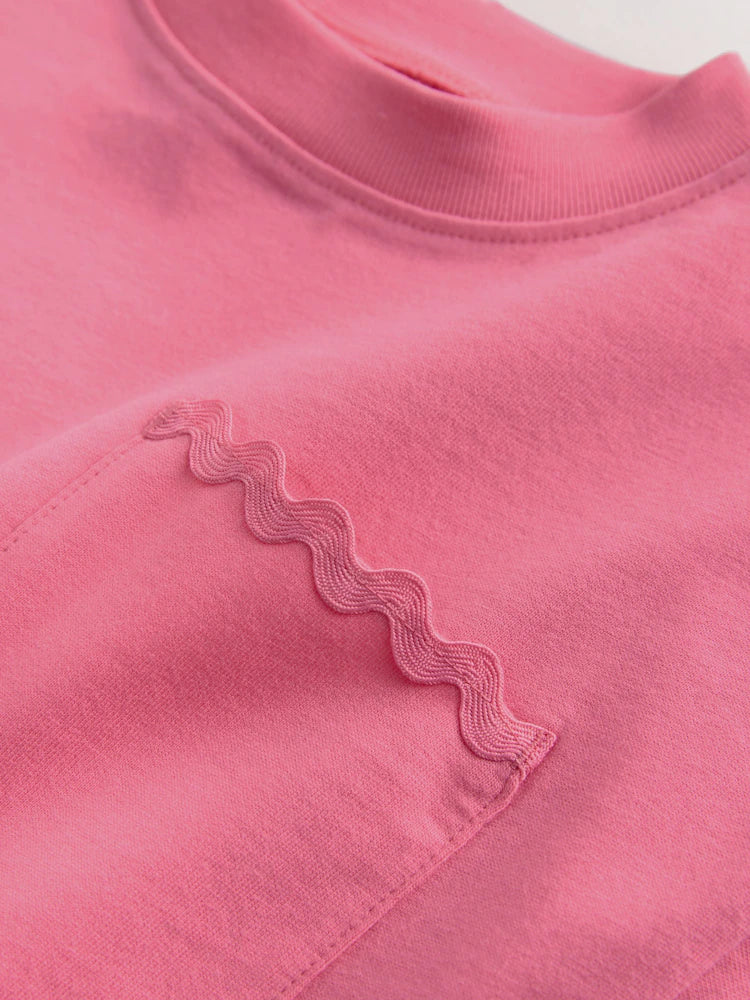 |Girl| Camiseta Rosa De Manga Curta Com Acabamento Em Ric Rac (3 meses a 7 anos)