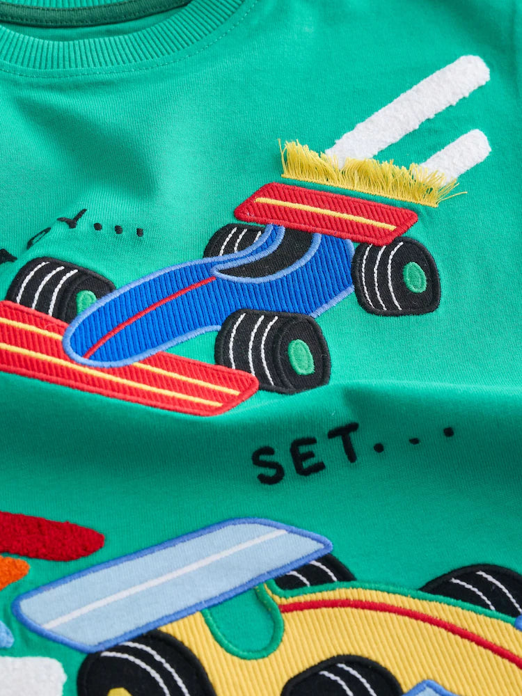 |Boy| Conjunto De 3 Pijamas Curtos Com Estampa De Carro De Corrida Nas Cores Azul, Verde, vermelho e bege (9 meses a 10 anos)
