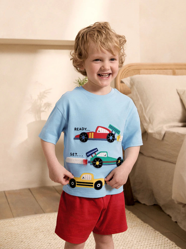 |Boy| Conjunto De 3 Pijamas Curtos Com Estampa De Carro De Corrida Nas Cores Azul, Verde, vermelho e bege (9 meses a 10 anos)
