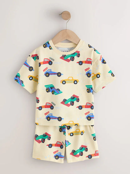 |Boy| Conjunto De 3 Pijamas Curtos Com Estampa De Carro De Corrida Nas Cores Azul, Verde, vermelho e bege (9 meses a 10 anos)