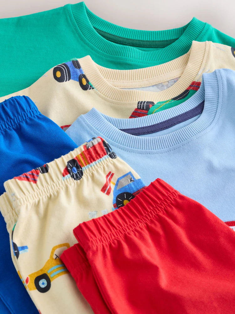 |Boy| Conjunto De 3 Pijamas Curtos Com Estampa De Carro De Corrida Nas Cores Azul, Verde, vermelho e bege (9 meses a 10 anos)