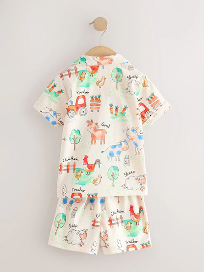 |Boy| Pijama Curto Com Estampa De Fazenda Em Tons De Bege/Amarelo/Azul/Verde Com Um Botão Frontal (9 meses-