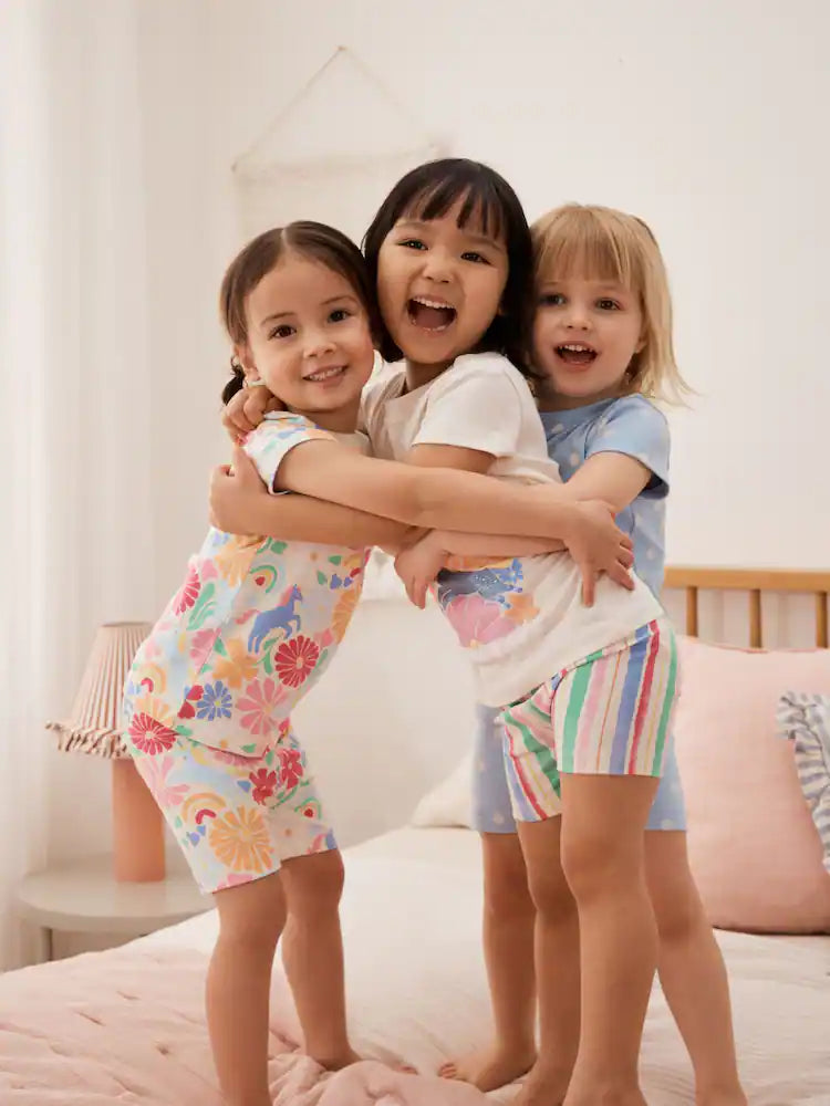 |Girl| Kit com 3 Pijamas Curtos de Unicórnio com Estampa Floral Rosa (9 meses a 12 anos)