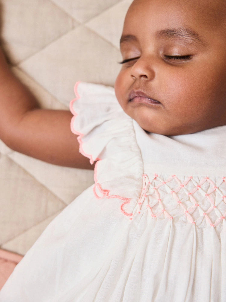 |BabyGirl| Conjunto De Vestido e Calcinha De Tecido Branco Para Bebê (2 peças, de 0 meses a 2 anos)