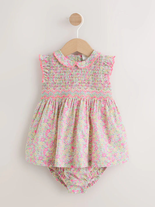 |BabyGirl| Conjunto De Vestido e Calcinha De Bebê Em Tecido Rosa Floral (2 peças, 0 meses a 2 anos)