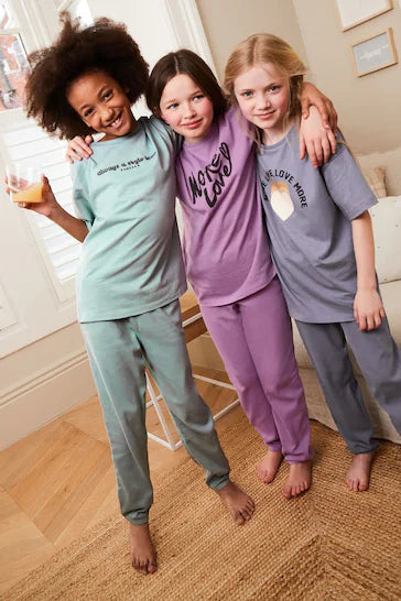 |Girl| Pacote Com 3 Pijamas Slogan Jogger - Purple/Green/Blue (3-16 anos)
