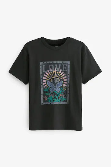 |Girl| Camiseta Gráfica Acid Wash - Black Butterfly (3-16 anos)