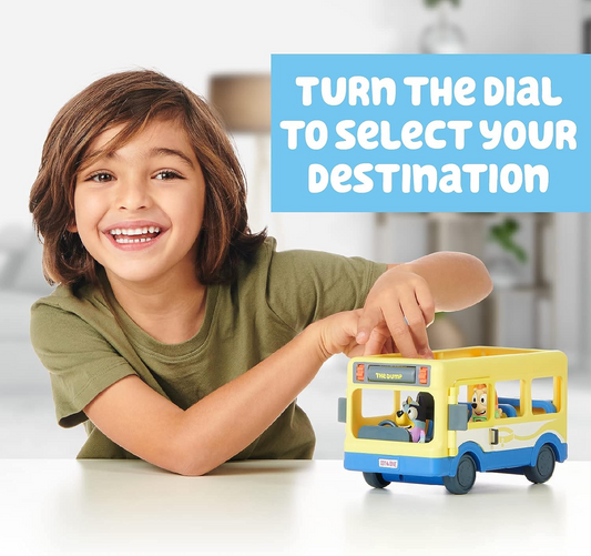 Juego de juguetes y paquete de figuras oficiales de Bluey Town Bus Vehicle, con dos figuras de acción coleccionables de Bluey y Bingo de 2.5-3" y pase de autobús
