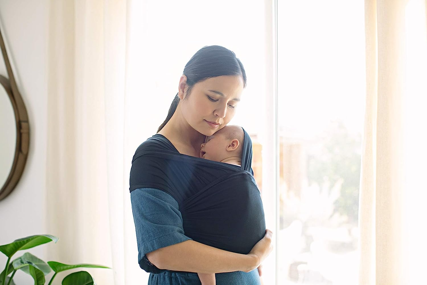 Ergobaby aura baby shop wrap