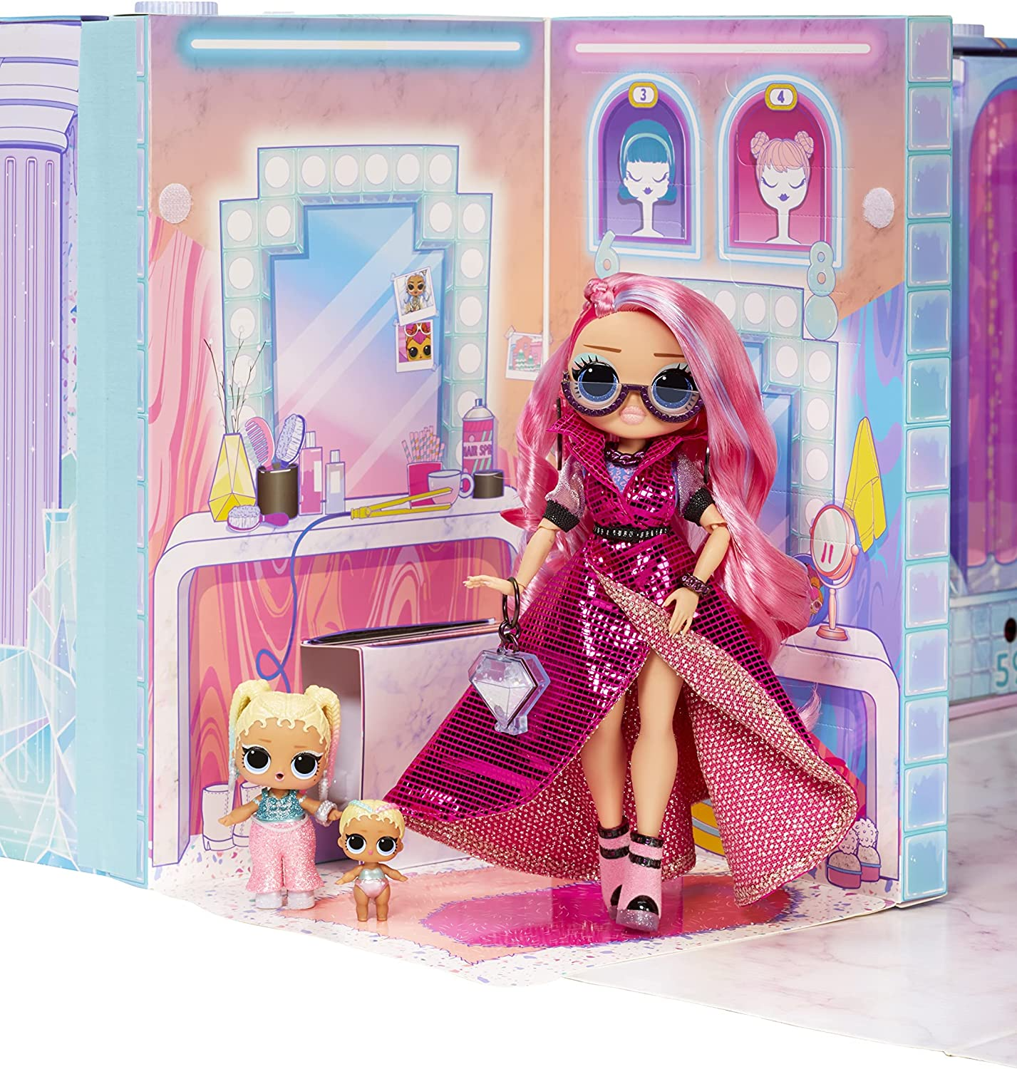 L.O.L. Surprise!  Fashion Show Mega Runway - Playset 4 em 1 com 80 surpresas, incluindo 12 bonecas, acessórios e muito mais - 1500+ Mix & Match Looks - Colecionável - Para crianças de 4 anos ou mais