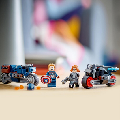 LEGO 76260 Marvel Black Widow e Captain America Motorcycles, Avengers Age of Ultron Set com 2 brinquedos de motocicleta de super-heróis para crianças, meninos e meninas de 6 anos ou mais