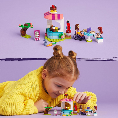LEGO 41753 Friends Pancake Shop Juego de Café, Juguete Creativo para Niñas, Niños y Niños a Partir de 6 Años con Mini Muñecas Paisley y Luna, Además de un Muñeco de Conejito, Pequeño Regalo para Niños