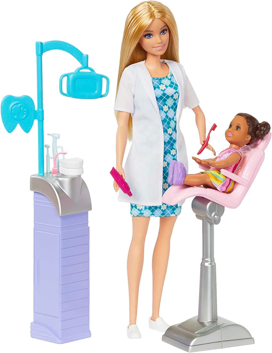 Barbie  Baby Doctor Playset com boneca loira, 2 bonecas infantis, mesa de exame e acessórios, estetoscópio, gráfico e celular para maiores de 3 anos, GKH23, verde