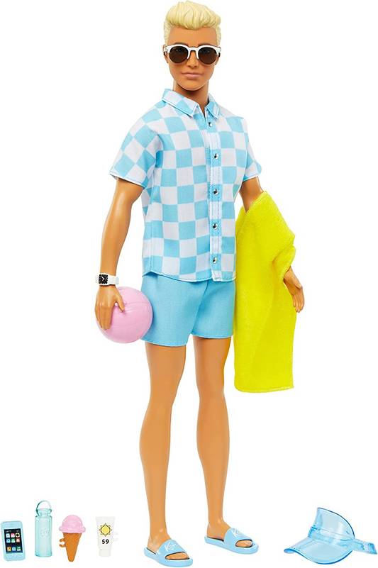 Barbie Boneco Loiro Ken com botão azul e calção de banho, viseira, toalha e acessórios com tema de praia, HPL74