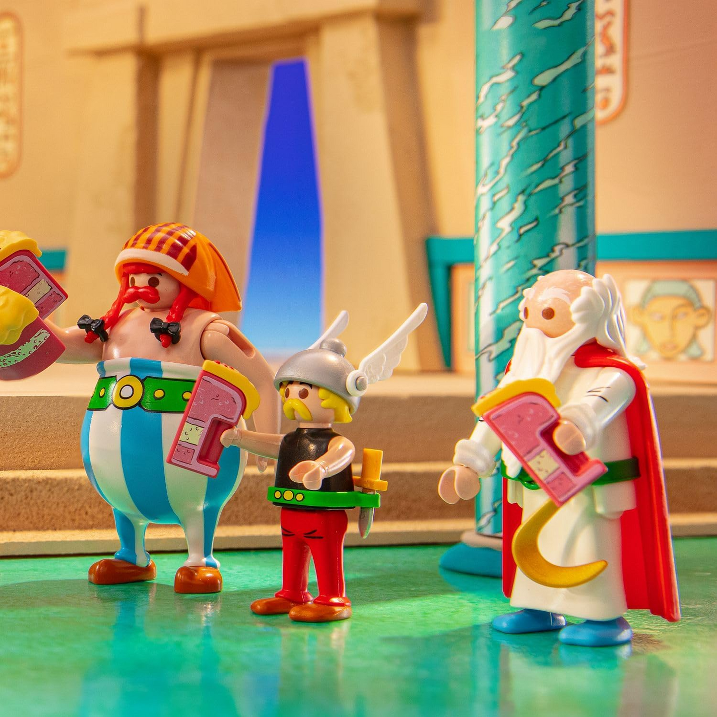 Playmobil 71269 Astérix: La tarta envenenada de Artifis, el camerino de Cleopatra y Artifis y su ayudante Krukhut, figuras coleccionables, juegos de rol divertidos e imaginativos, sets de juego aptos para niños a partir de 5 años