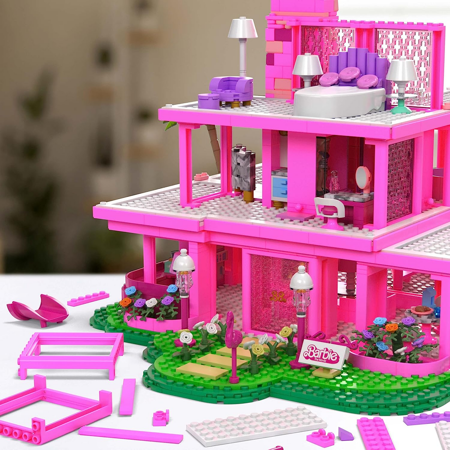 MEGA Barbie The Movie Building Toys for Adults, DreamHouse Replica with 1795 Pieces, Barbie and Ken Micro-Dolls and Accessories, for Collectors, HPH26