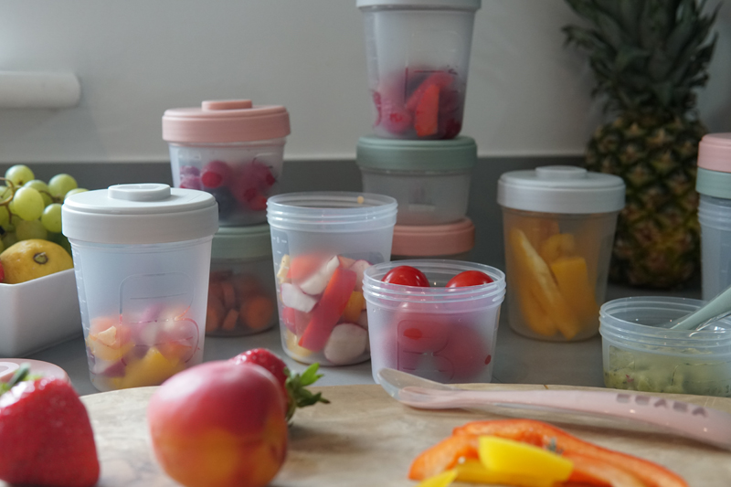 Béaba  Conjunto de recipientes e colheres para armazenamento de comida para bebê eucalipto