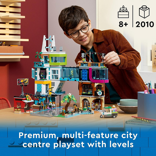 LEGO 60380 Conjunto City Center, kit de construção de modelo com salas modulares reconfiguráveis, incluindo lojas de brinquedos, barbeiro, estúdio Vlogger, hotel e discoteca na cobertura com 14 minifiguras