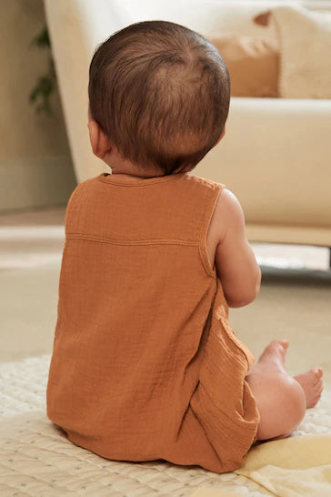 |BabyGirl| Macacão de bebê tecido marrom ferrugem (0 meses a 2 anos)
