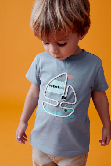 |Boy| Camiseta De Manga Curta De Transporte Com Apliques - Blue Boat (3 meses a 7 anos)