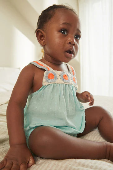 |BabyGirl| Macacão Bloomer De Crochê Para Bebê Azul Aqua/Coral (0 meses a 2 anos)
