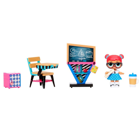 L.O.L. Surprise! Furniture Classroom with Teacher's Pet