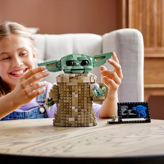 Lego 75318 - Star Wars: The Mandalorian The Child “Baby Yoda” Building Set