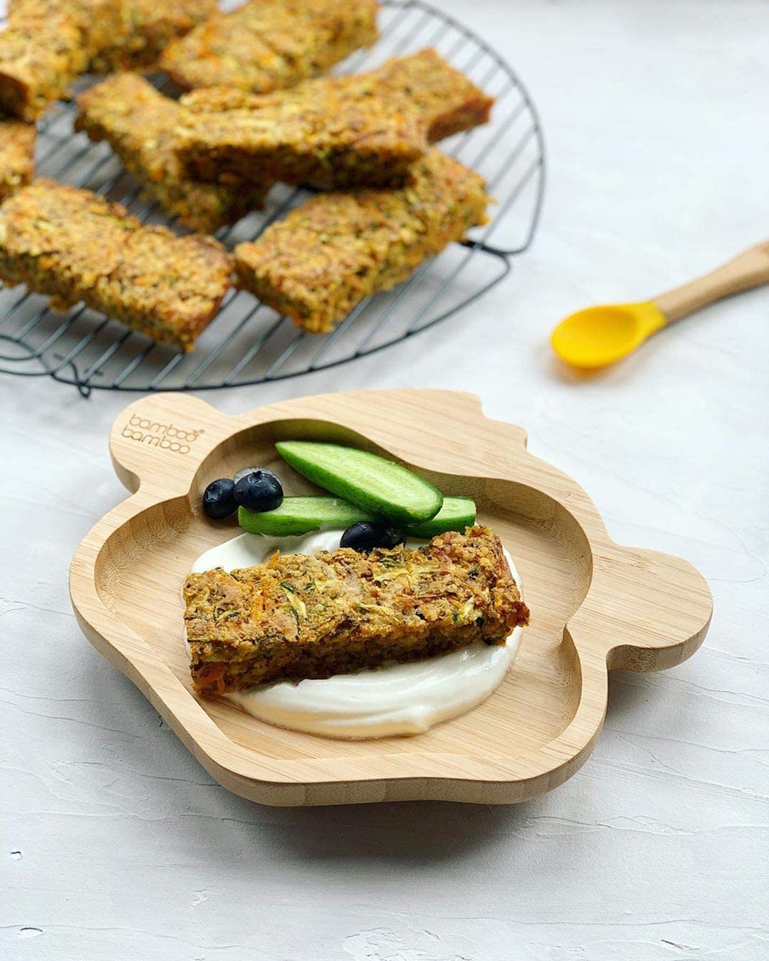 bamboo bamboo Placa de Bambu para Bebês – Crianças e Crianças com Ventosa para Bebês | Não Tóxico | Legal ao toque | Ideal para Baby-Led Weaning (Monkey, Laranja)