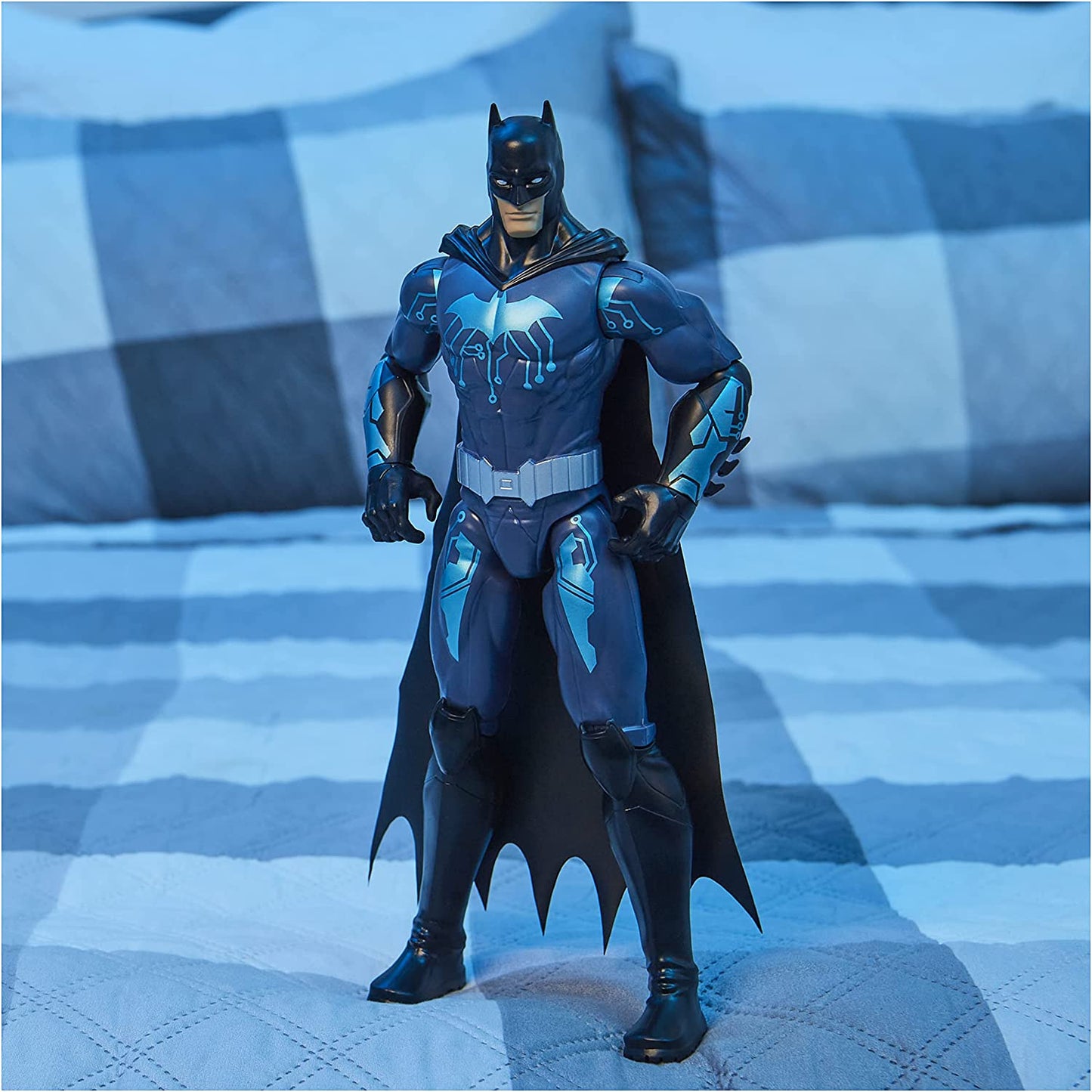 Boneco de ação Batman 30cm Bat-Tech Tactical Blue Suit