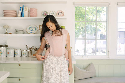 Ergobaby Mochila Porta Bebé Recién Nacido Embrace Extra Suave y Ergonómica - Rosa 