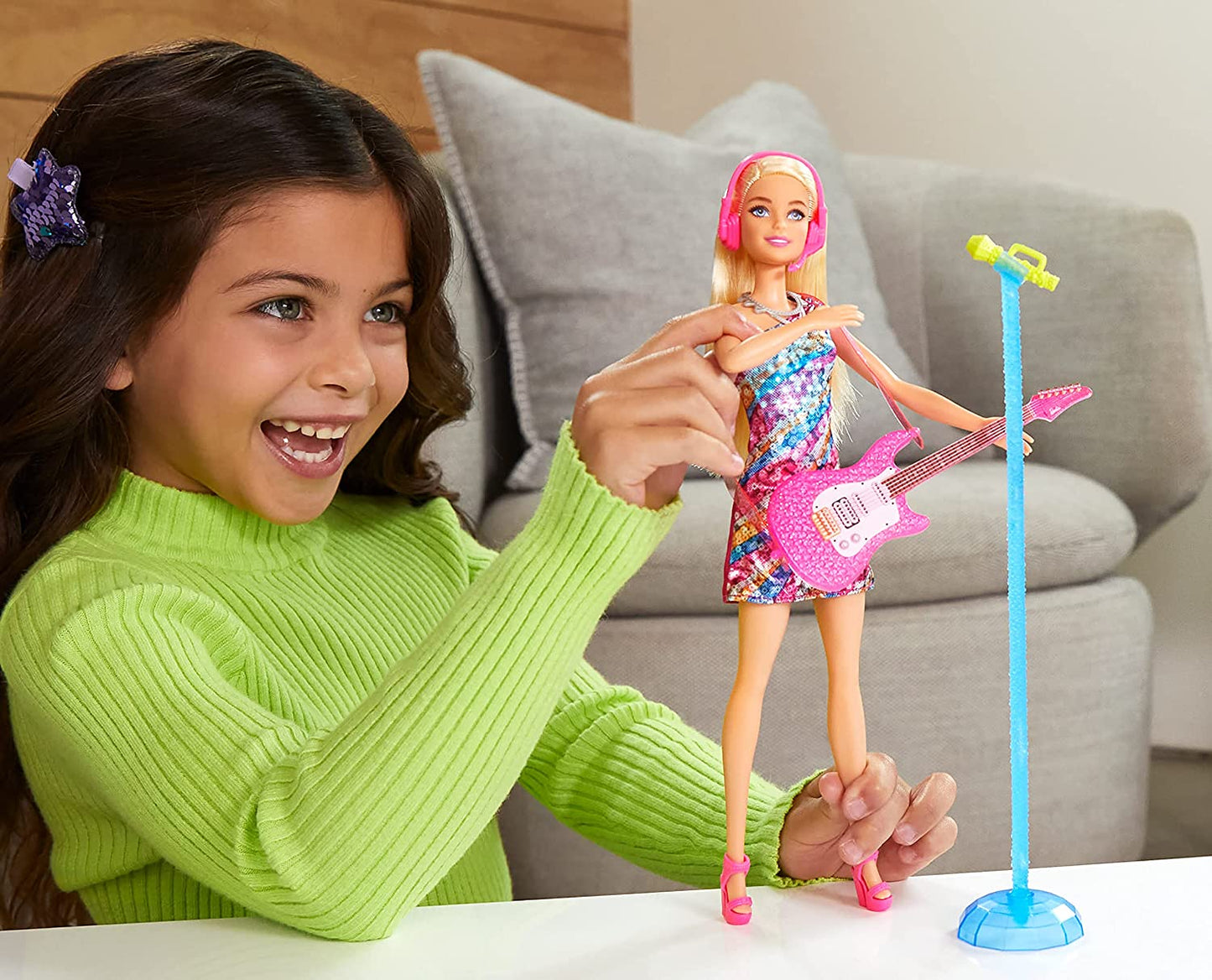 Barbie - Boneca Barbie cantando “Malibu”